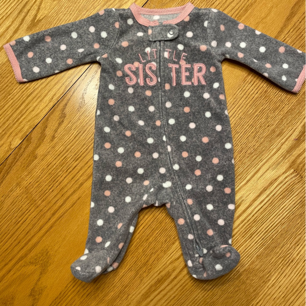 Carter’s Pink/white Dot Sleep & Play NB 🛑💲5/$10